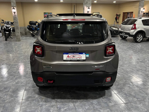 Jeep Renegade 2.4 Trailhawk At9 4x4