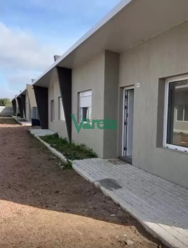 Casas De 2 Dormitorios A Estrenar