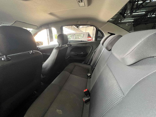 Volkswagen Voyage 1.6 16V MSI TOTALFLEX 4P AUTOMÁTICO