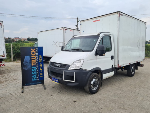 Imagem 1 de 8 de Iveco Daily 35s14 Ano 2013 Bau 3,50ms Unico Dono