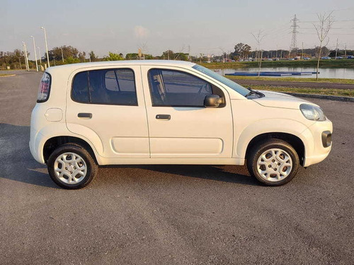 Imagem 4 de 15 de Fiat Uno Attractive 1.0 2019