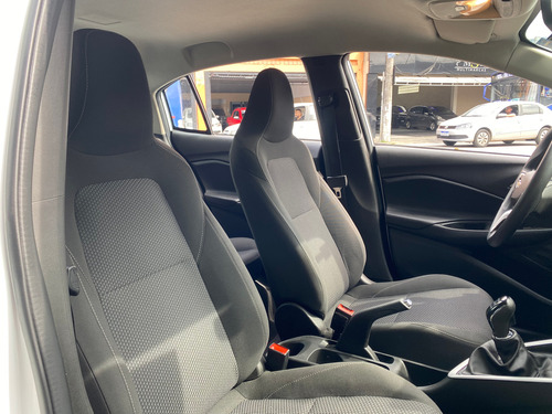 Chevrolet Onix ONIX SEDAN PLUS LT 1.0 12V FLEX 4P MEC.