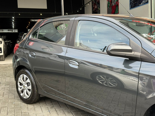 Chevrolet Onix 1.4