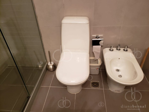 Imagen 14 de 15 de Punta Del Este, Península, 3 Dormitorios Y 2 Baños, Edificio Nuevo Con Servicios.