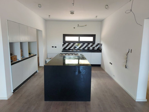 Casa En Venta En Potrero De Los Funes
