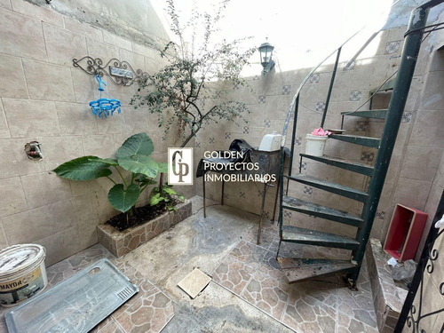 Casa Padrón Único En Venta De Dos Dormitorios En Palermo