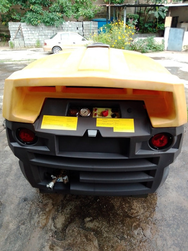 Imagen 8 de 10 de Compresor Atlas Copco Modelo Xas 185 Cd7, 49hp, Con 77 Horas