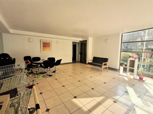 Departamento En Venta De 2 Dorm. En Santiago
