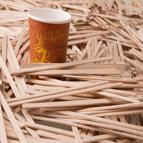 Q Un Batidor De Café Desechable Con Leche En Polvo Stirri