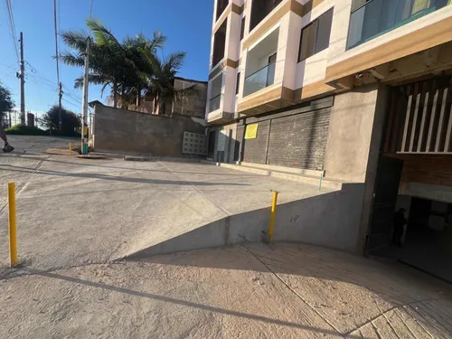 Local Comercial En Arriendo