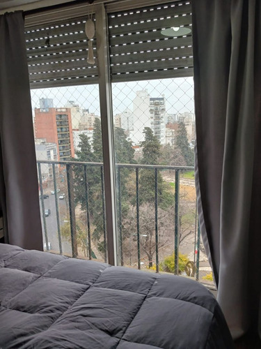 7 Entre 45 Y Plaza Italia, Departamento 2 Dormitorios Venta.