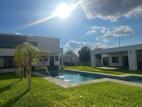Quinta En Venta En Portal De Zuazua