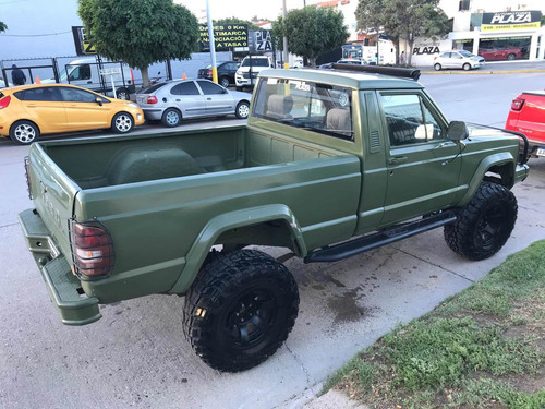 Jeep Comanche Pick Up
