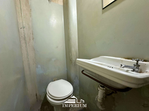 Local Comercial En Prado Venta De Llave!! Listo Para Trabajar!!