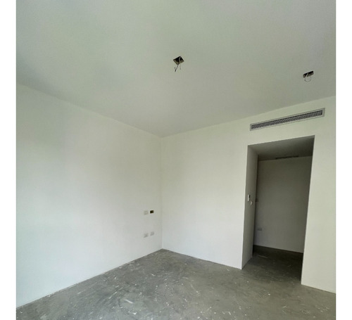 En Venta Apto 135m 3h+s/2,5b+s/2p Country Club