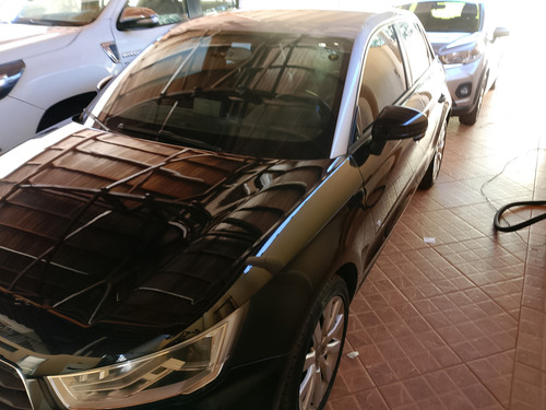 Audi A1 1.4 Tfsi Attraction S-tronic 5p