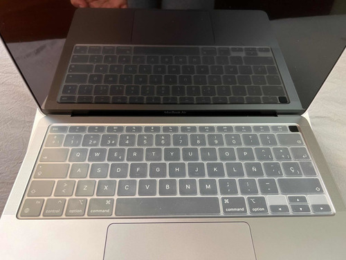 Apple Macbook Air (13 Pulgadas, 2020, Chip M1, 256 Gb, 8 Gb) (Usado)