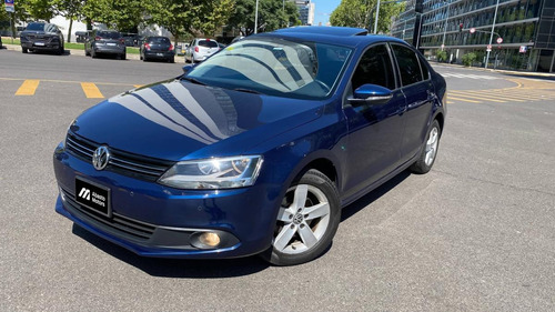 Volkswagen Vento 2.5 Luxury 170cv
