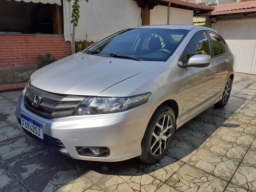 Imagem 1 de 8 de Honda City 2014 1.5 Sport Flex 4p
