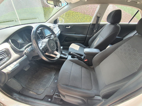 Imagen 8 de 12 de Kia New Rio Ex Hb 2018