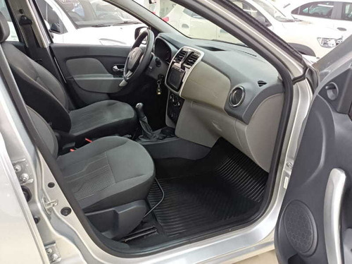 Imagem 10 de 15 de Renault Logan 1.0 Expression 16v Flex 4p Manual 2019