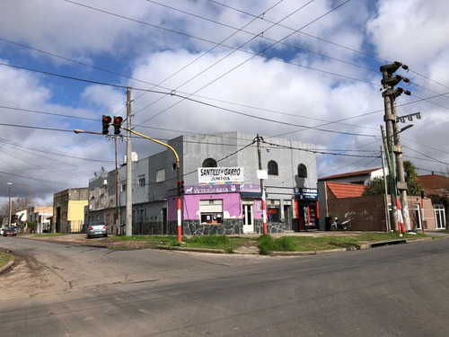 Imagen 2 de 4 de Local - La Plata