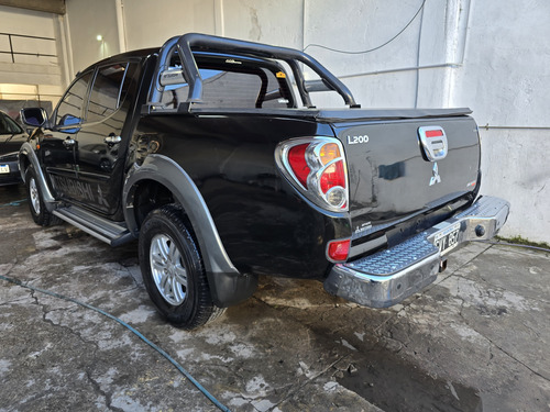 Mitsubishi L200 2.5 Did Cab Doble At 4x4