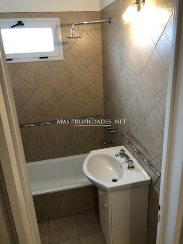 Imagen 12 de 18 de Departamento En Venta 2 Dormitorios En Temperley