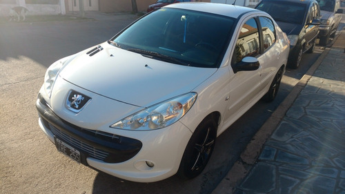 Peugeot 207 2010 1.6 Xt Gnc
