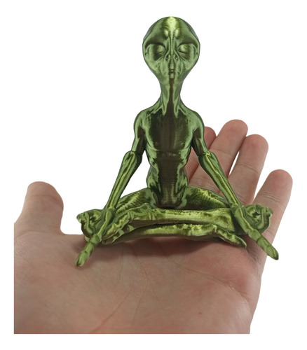 Figura De Marciano Meditando Alíen Zen Extraterrestre 