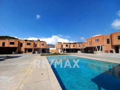 Imagen 2 de 7 de Townhouse En Manantial Cod:140277 04121444789