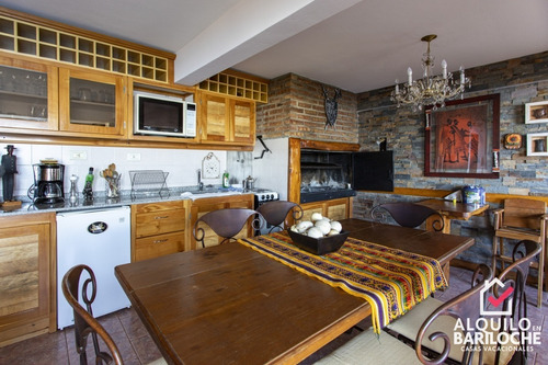 Imagen 15 de 18 de Alquiler Casa En Bariloche Con Costa De Lago Nahuel Huapi. 10 Pax. Km5. 360.