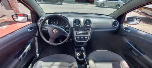 Imagem 3 de 6 de Volkswagen Voyage 1.0 Mi 8v Flex 4p Manual
