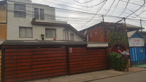 Arriendo Casa 3 Pisos Barrio Residencial Maipu