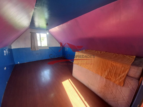 Casa De Dos Pisos Con 2 Dormitorios, 1 Baño, Quilicura