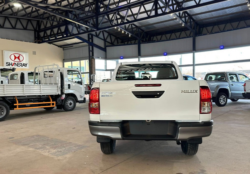 Toyota Hilux Pick-Up 2.4 Cd Dx 150Cv 4X2 At