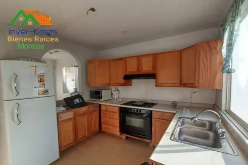Casa En Venta En Oaxtepec, A Pie De Carrera Principal