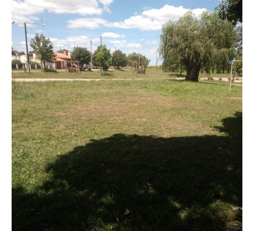 Dos Terrenos En El Arbolito Partido De Colon Buenos Aires