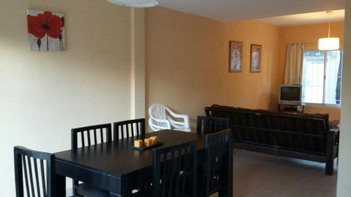 Duplex/casa Pinamar Calle Jason Alquiler