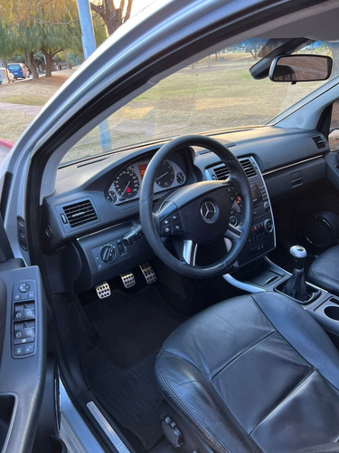 Imagen 7 de 19 de Mercedes Benz