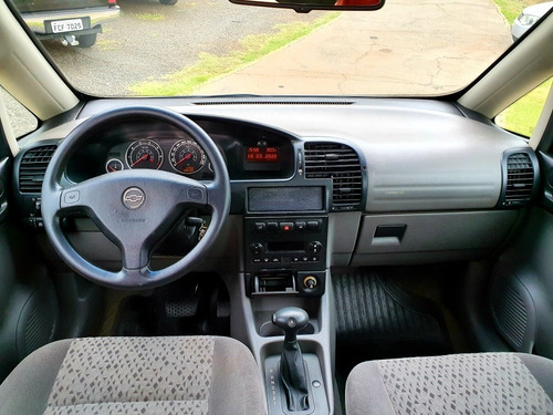 Chevrolet Zafira 2.0 Elegance Flex Power Aut. 5p 2010