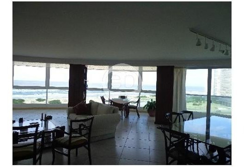 Apartamento En Primera Linea