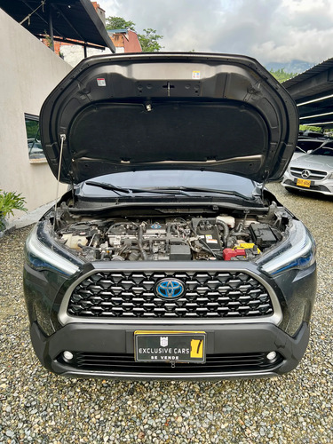 Toyota Corolla Cross (hybrid)
