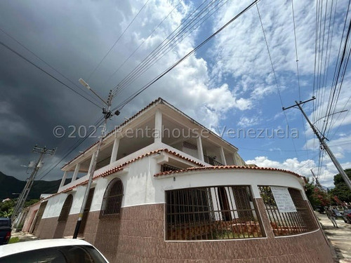 Juan Carlos González. Renta House Carabobo Vende Casa Urb. La Esmeralda San Diego Mls #24-8688 Rah/jcg.