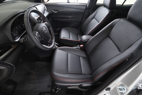 Imagen 11 de 25 de Toyota Yaris 1.5 S Cvt 5p 2022 0km