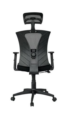 Imagen 3 de 3 de Silla de oficina Jamundí base nylon Mundial de Sillas ergonómica negra con tapizado de mesh y tela