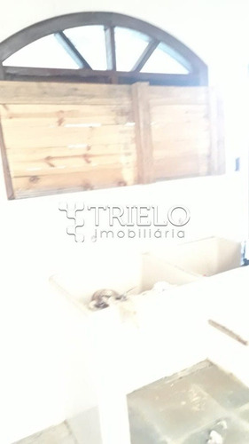 Imagem 6 de 15 de Casa A Venda Com 3 Dormitorios (! Suite Com Varanda) Na Vila Suissa - V-3185