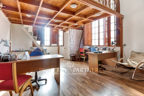Arriendo De Propiedad Histórica Y Patrimonial En A...