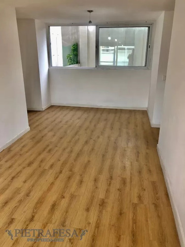 Apartamento En Venta, 2 Dormitorios, 1 Baño, Carlos Crocker, Unión.