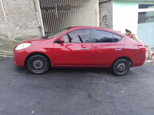 Imagem 2 de 15 de Nissan Versa 2012 1.6 16v Sv Flex 4p